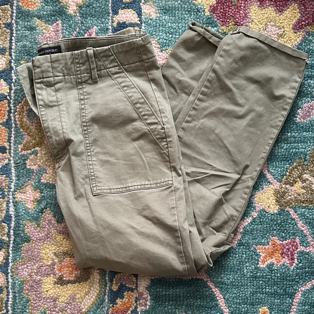 Banana Republic Green Girlfriend Authentic Chino